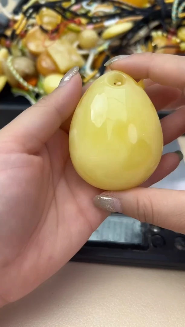 未镶嵌蜜蜡裸石蜜蜡吊坠