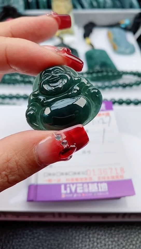 【闪购商品】翡翠颈饰未镶嵌