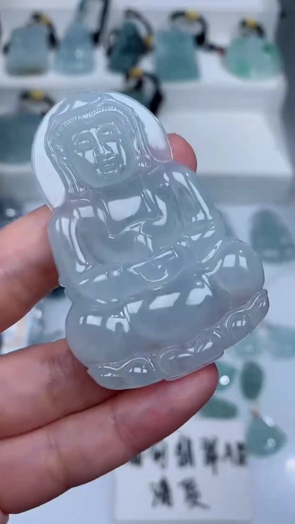 颈饰未镶嵌翡翠吊坠