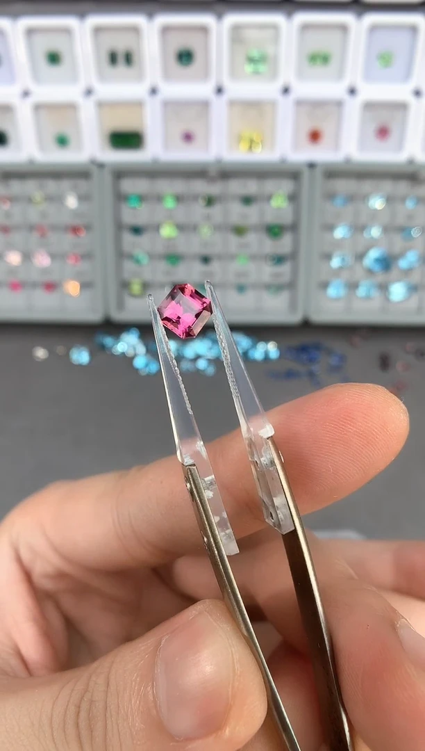 【闪购商品】定制碧玺裸石未镶嵌1.76ct