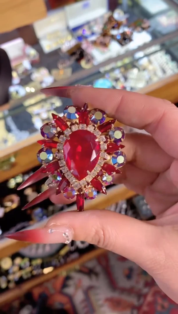 【闪购商品】瓷片楚楚中古珠宝甄选不退换