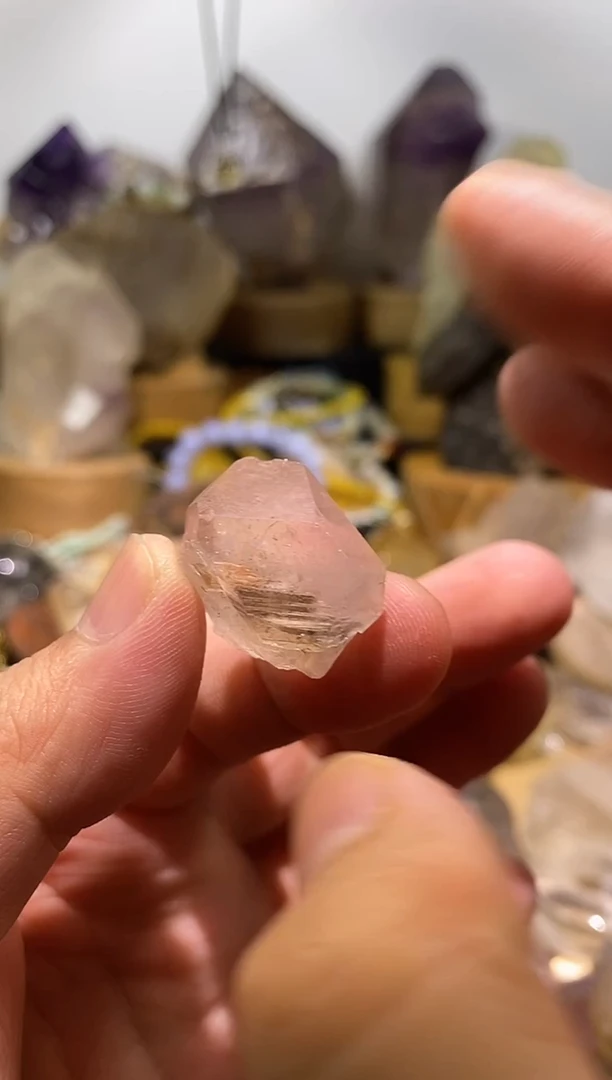 水晶珠宝半成品未镶嵌42号9.9g红黄泥骸骨水晶原石