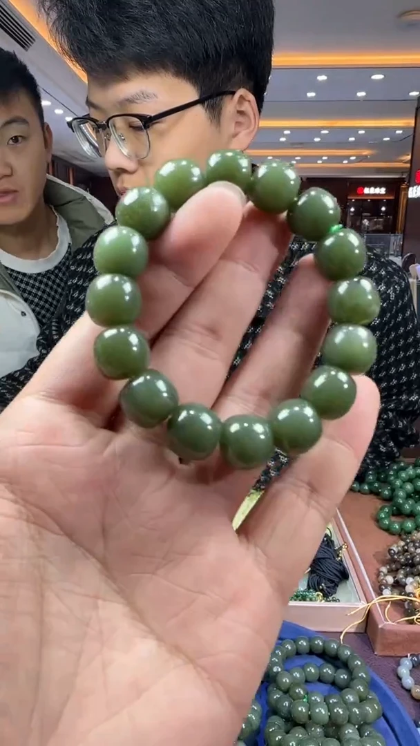 未镶嵌和田玉挂件【陆1202】10 gx多样性发其一