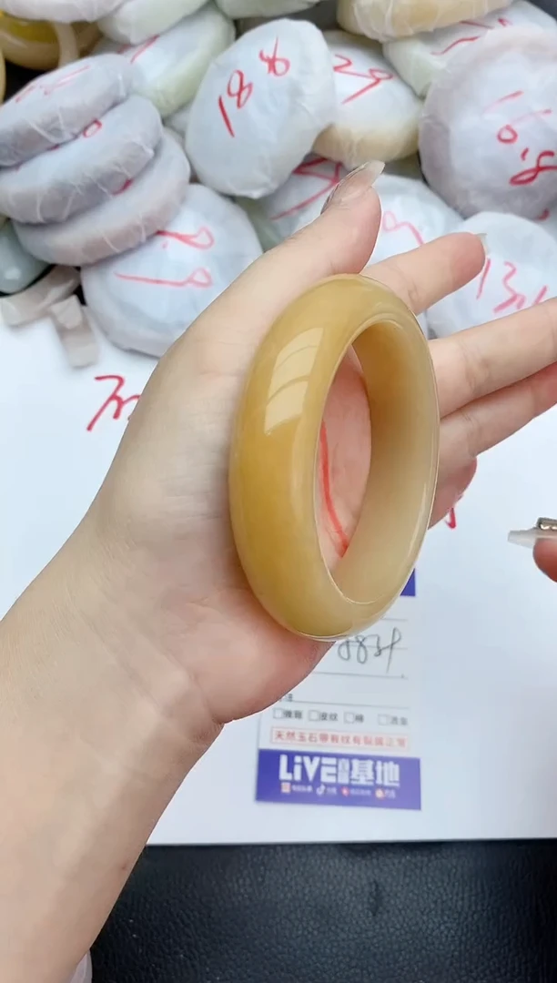 石英质玉手镯未镶嵌25+58.7