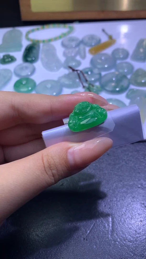 未镶嵌定制翡翠骆****肤毛货