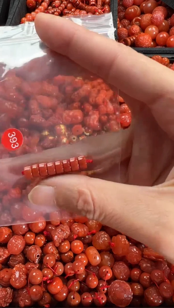 【闪购商品】南红玛瑙颈饰未镶嵌1