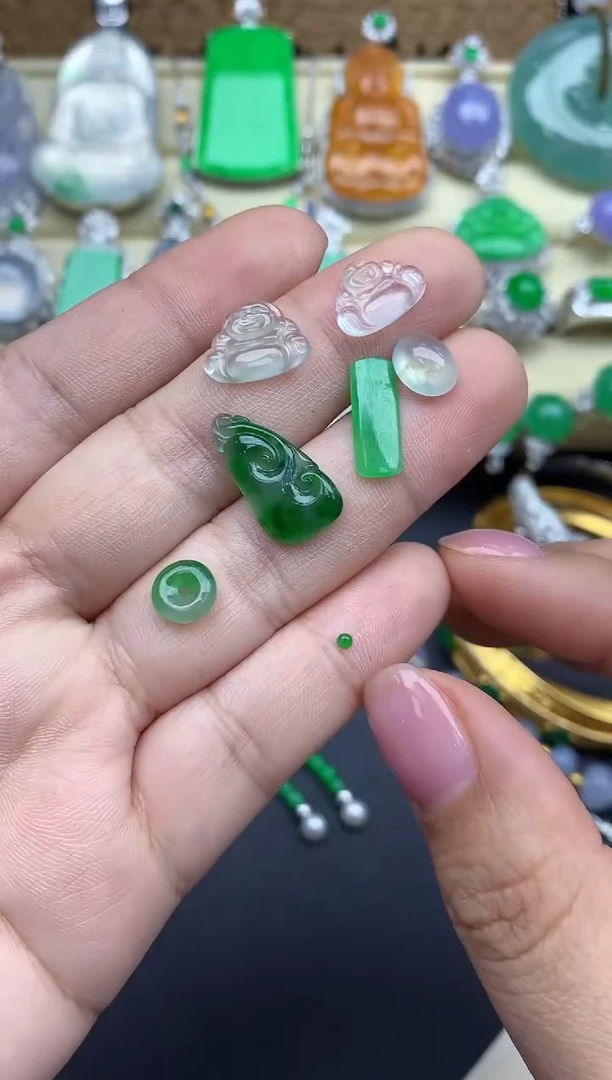 【闪购商品】翡翠颈饰未镶嵌133-中国好珍宝