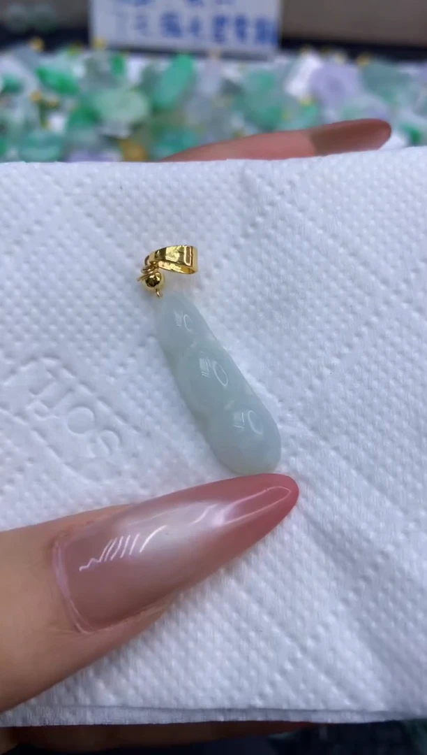 颈饰未镶嵌翡翠天然缅甸A货翡翠