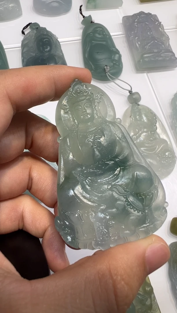 未镶嵌定制翡翠普贤