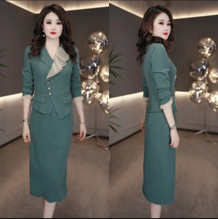 新品上新025早秋新款减龄温柔气质显瘦时尚轻奢女人味蓝色连衣裙