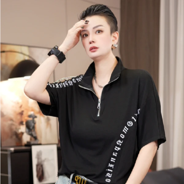 新款镂空亮钻字母上衣 8801