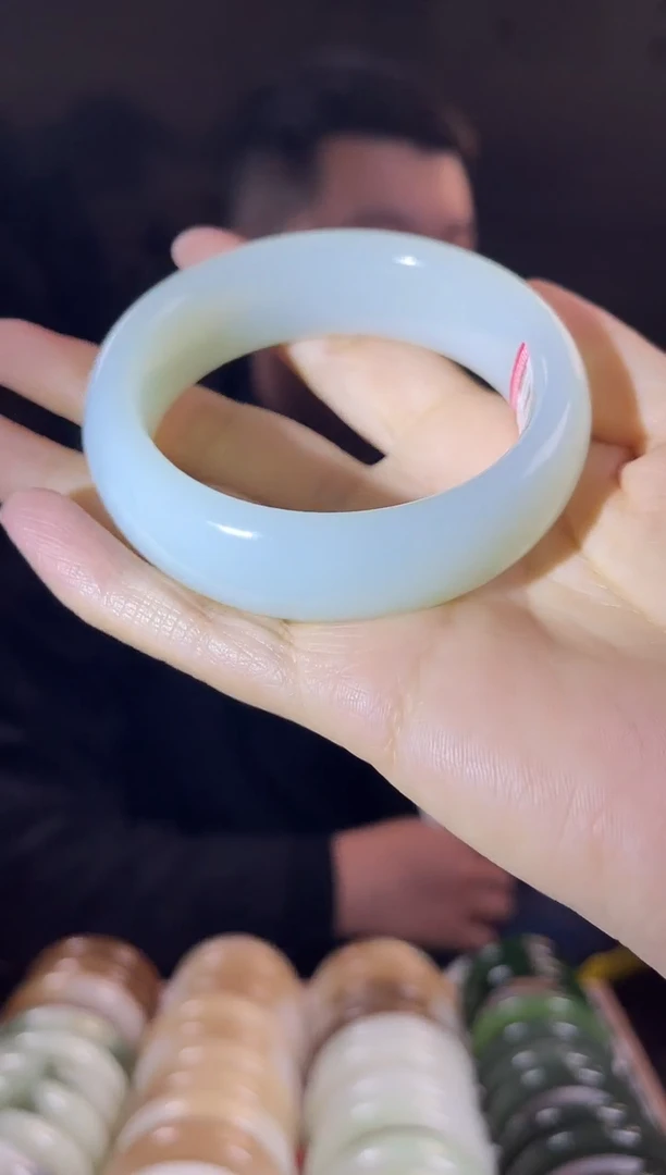 未镶嵌手镯和田玉55+圈口3456