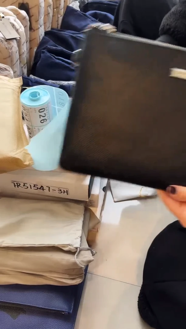 头层牛皮017品牌男包清货中(不要卡单，理性消费）