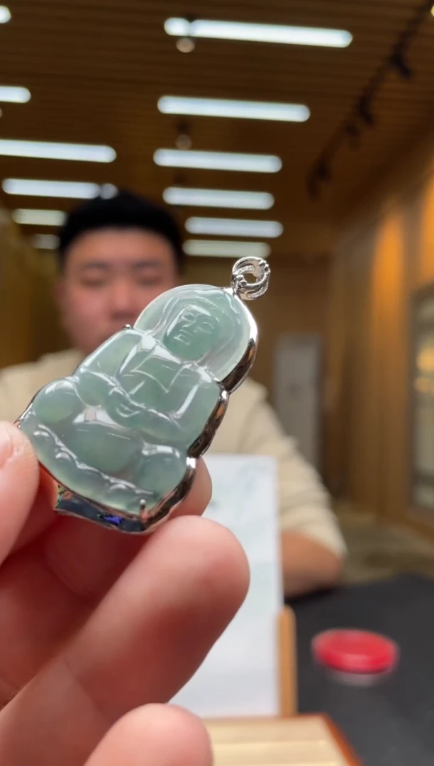 【闪购商品】翡翠颈饰未镶嵌********665