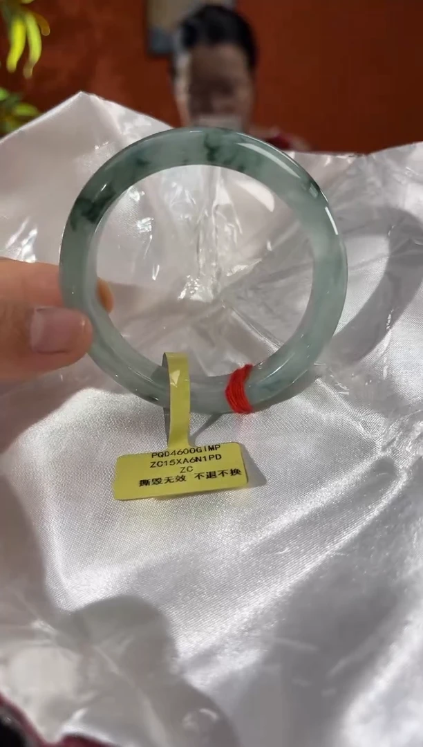 未镶嵌手镯翡翠翡翠手镯