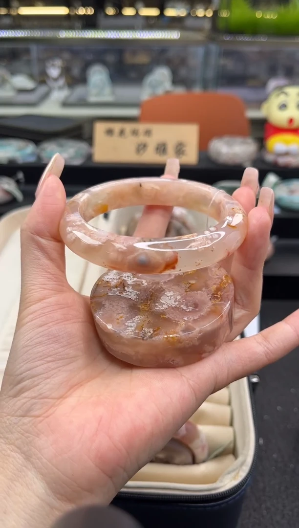未镶嵌手镯石英质玉63圈口（赠品镯心）s98548