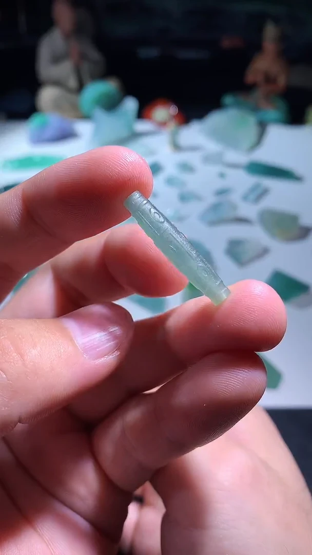 未镶嵌定制翡翠 天珠