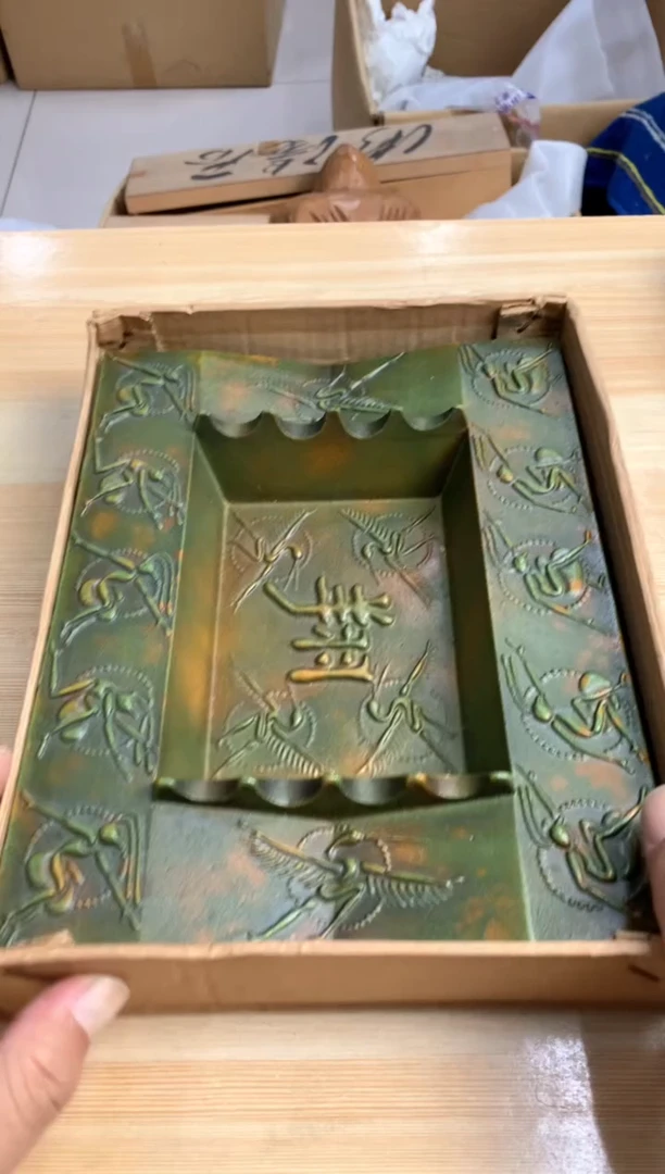 默认微瑕，no退no换，介意勿拍