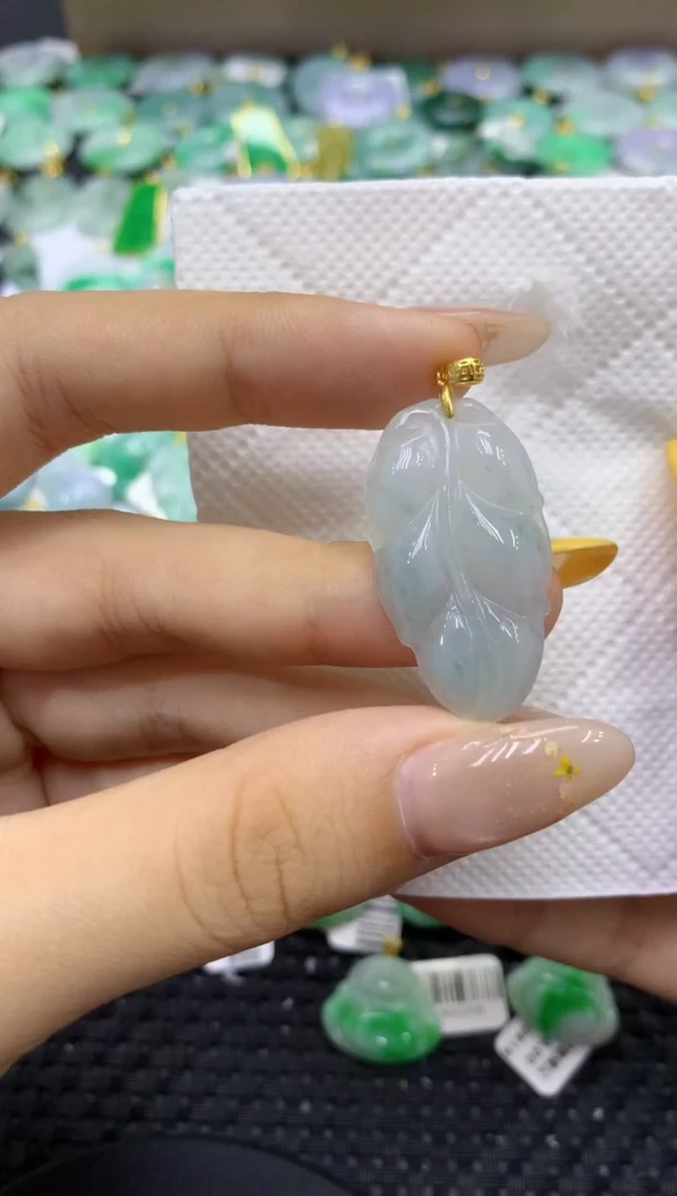 颈饰未镶嵌翡翠天然缅甸翡翠A货