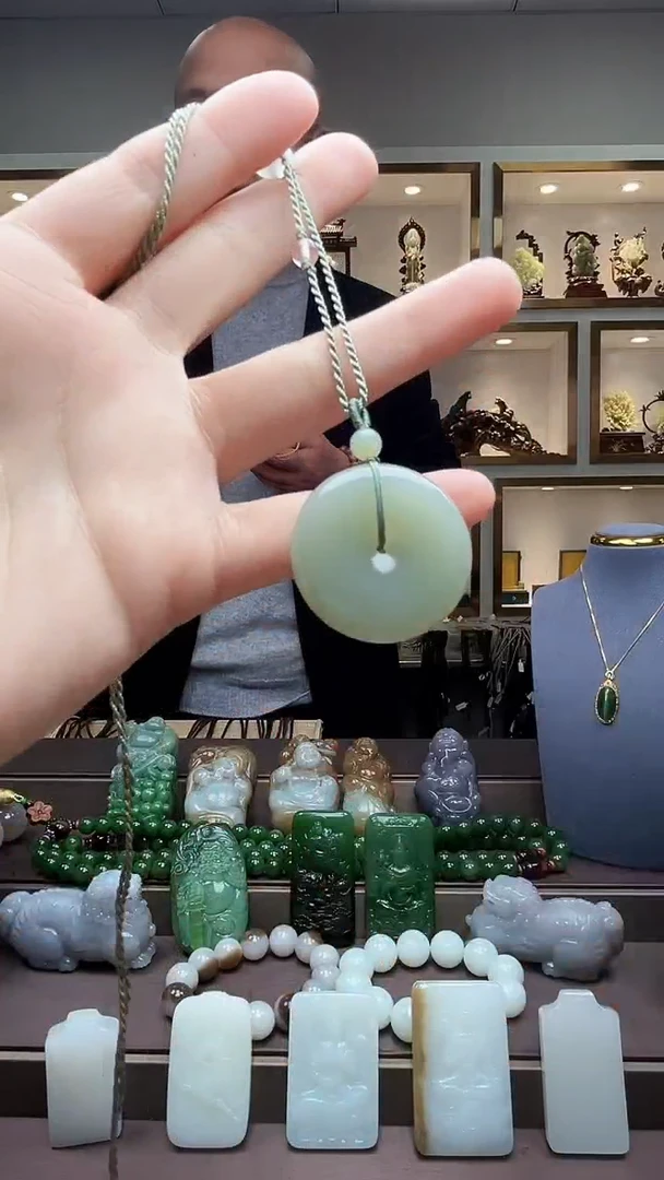 【闪购商品】和田玉颈饰未镶嵌苏