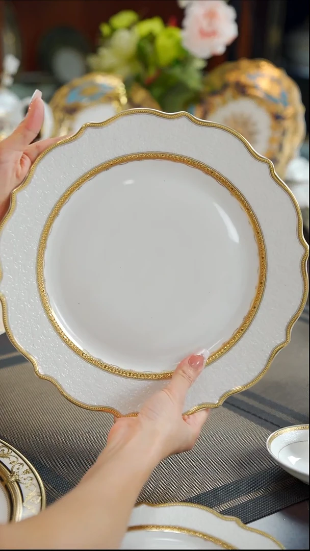 瓷片11英寸平盘  1个