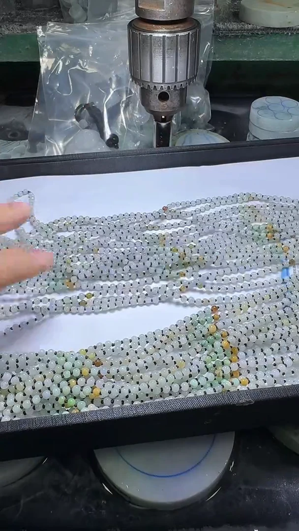 翡翠未镶嵌项链多样性发一件