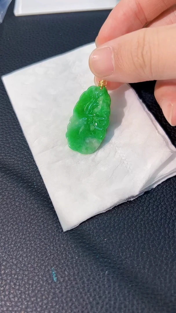 颈饰18K金镶嵌翡翠 缅料A货/支持复检/一件