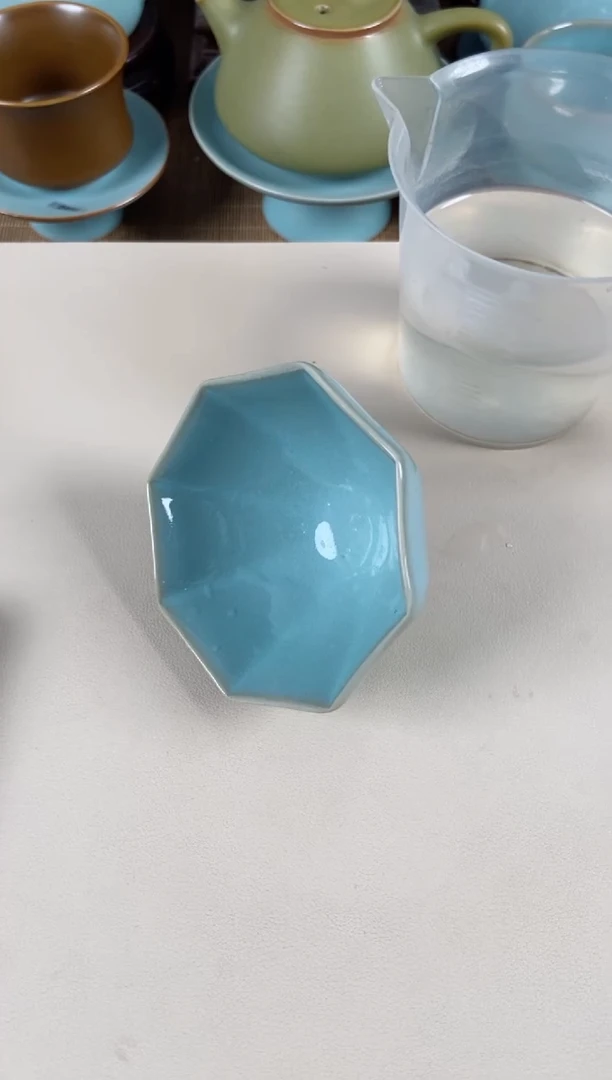 【闪购商品】其他微瑕八方来财杯主人杯赵琳手签底款70cc