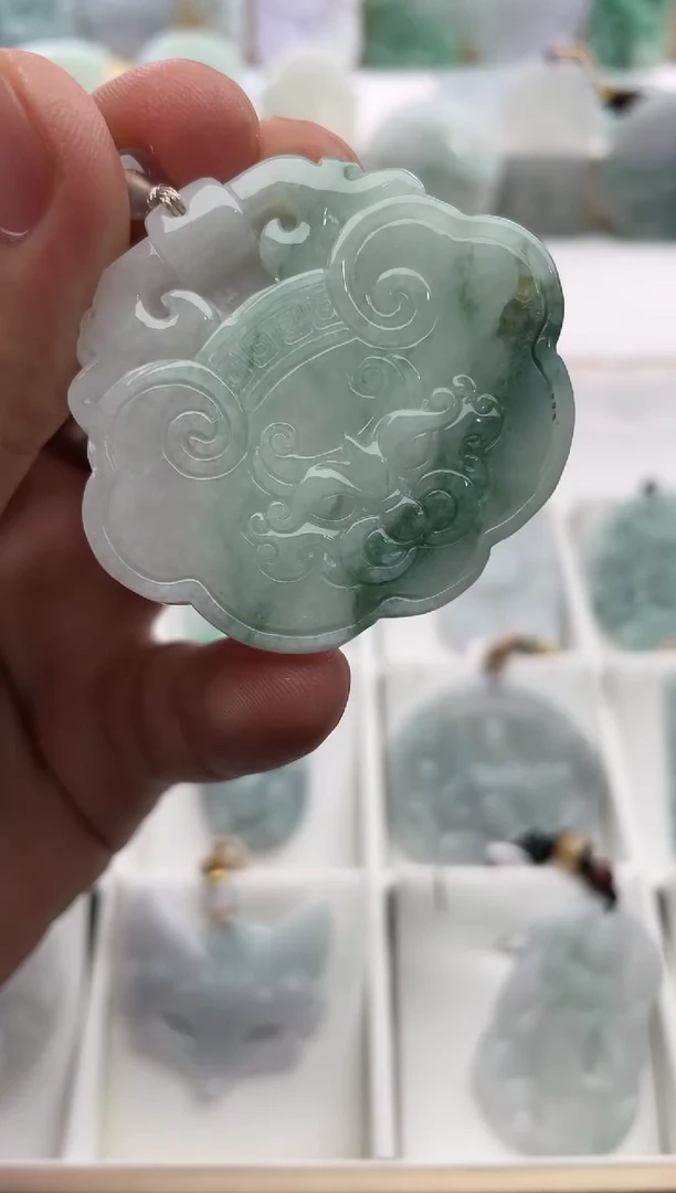 【闪购商品】翡翠颈饰未镶嵌..../3/6/ 47