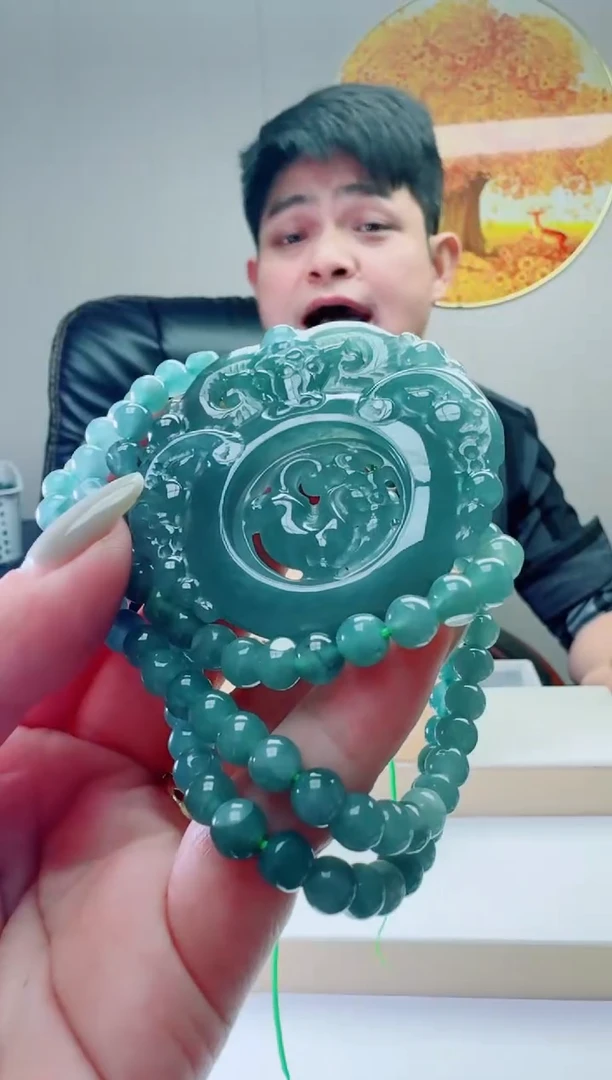 翡翠未镶嵌颈饰多样性随机发其一