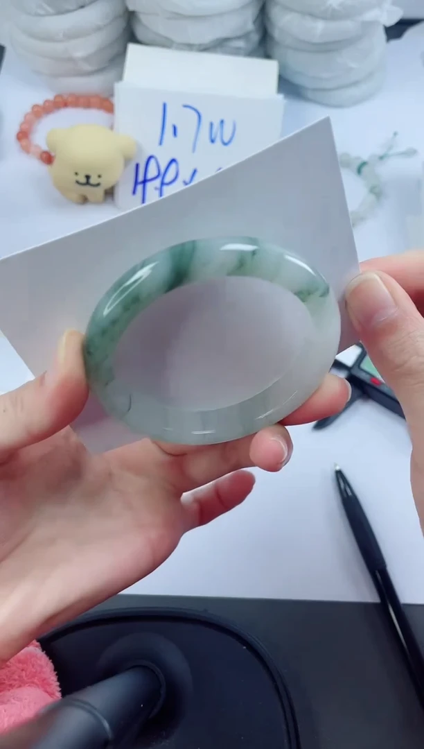 【闪购商品】石英质玉手镯未镶嵌61-53.6