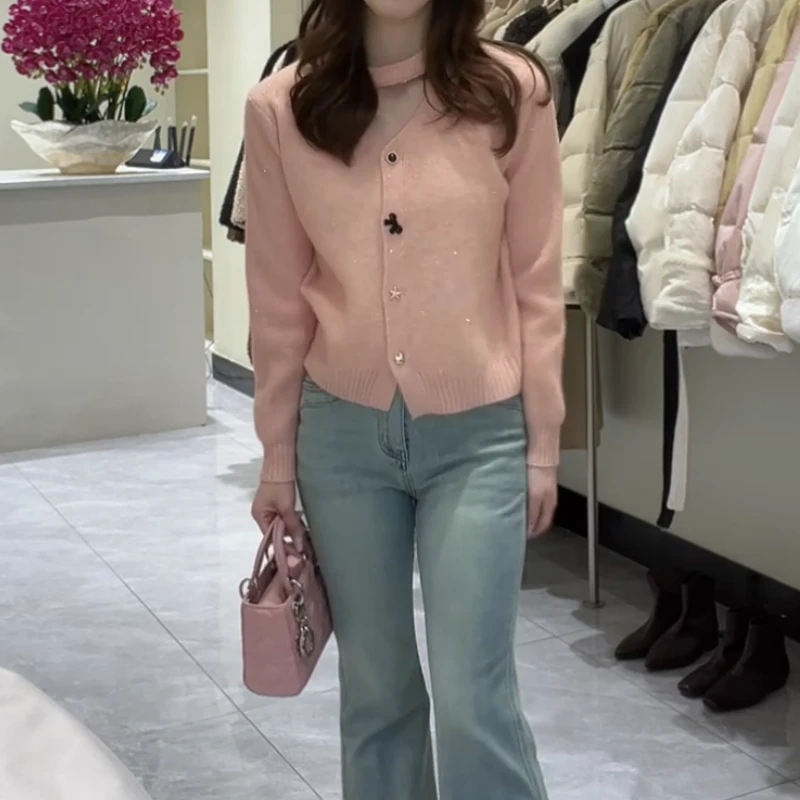 气质百搭冬季设计感镂空V领纯色亮丝氛围感长袖针织上衣LK2501176