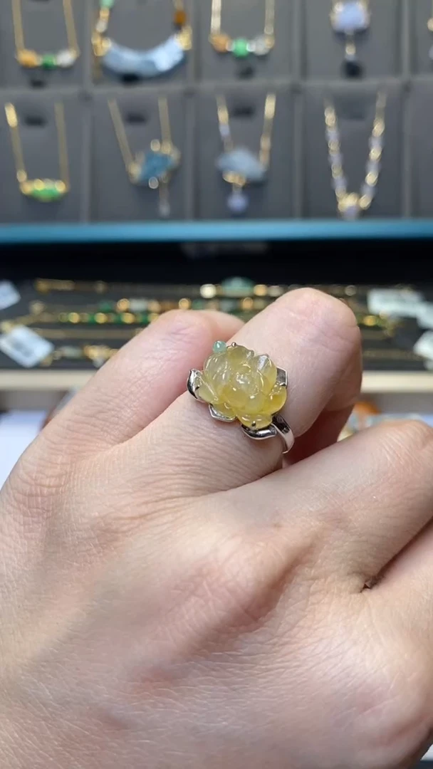 颈饰18K金镶嵌翡翠净货37565