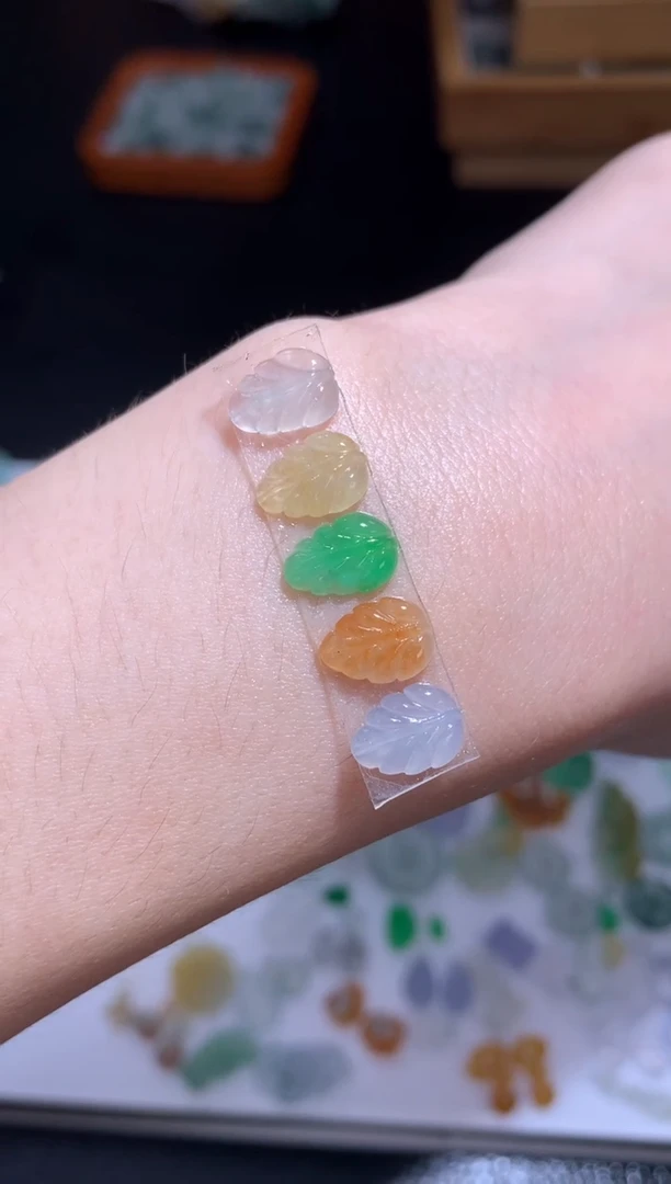 未镶嵌定制翡翠叶子