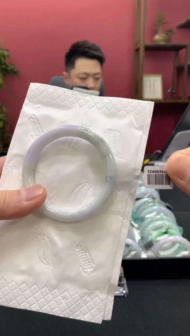 【闪购商品】翡翠手镯未镶嵌00001580