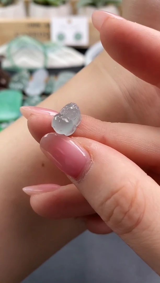 颈饰未镶嵌翡翠貔貅