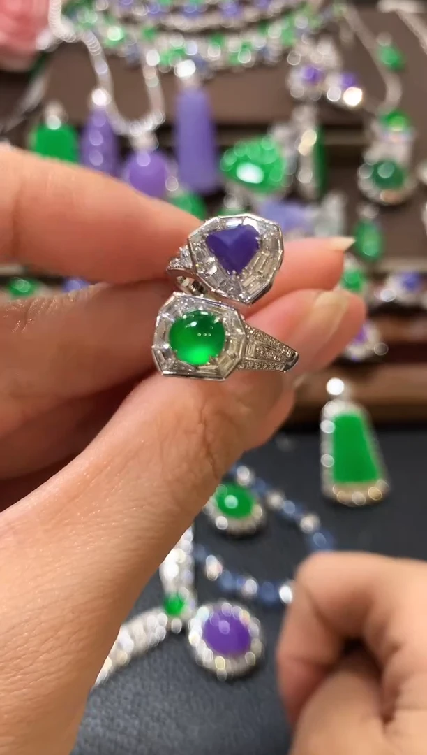 18K金镶嵌戒指翡翠?****?m126