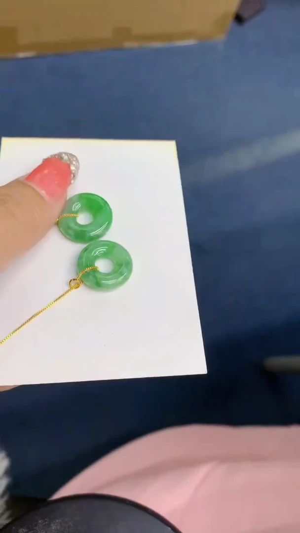 颈饰未镶嵌翡翠1