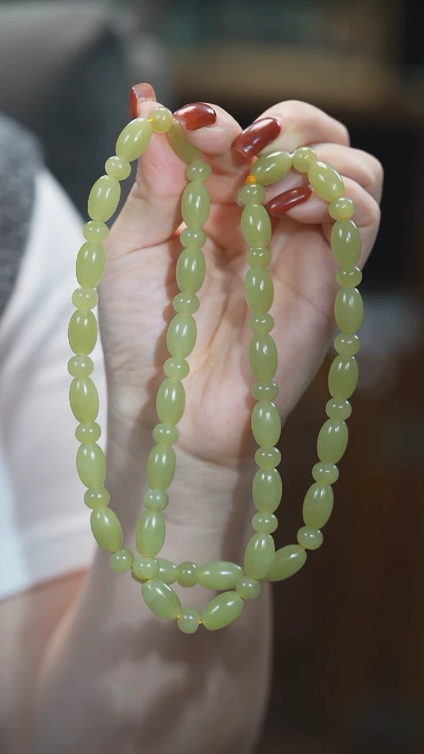 颈饰未镶嵌和田玉项链