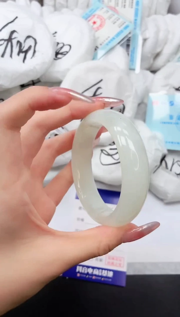 和田玉手镯未镶嵌6K125-58