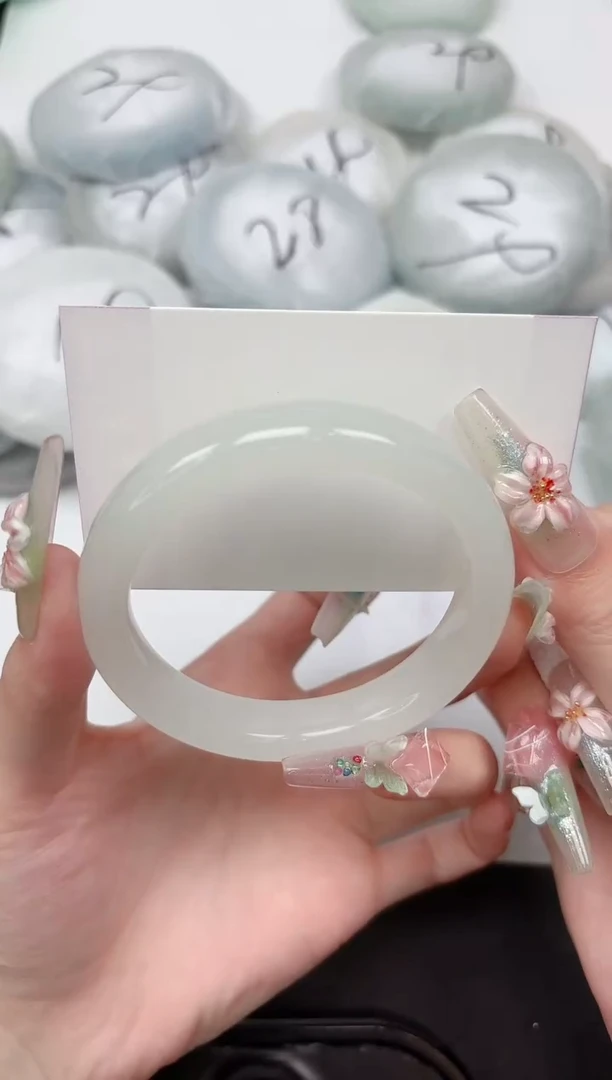 未镶嵌手镯石英质玉149-57.9