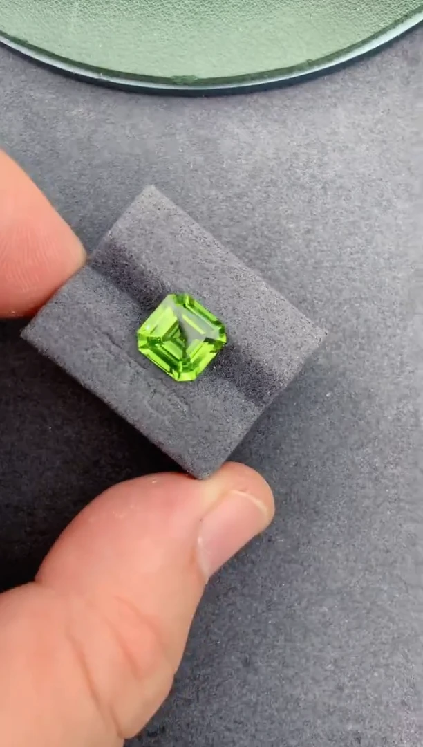 未镶嵌裸石定制橄榄石3.5ct 橄榄石 定制