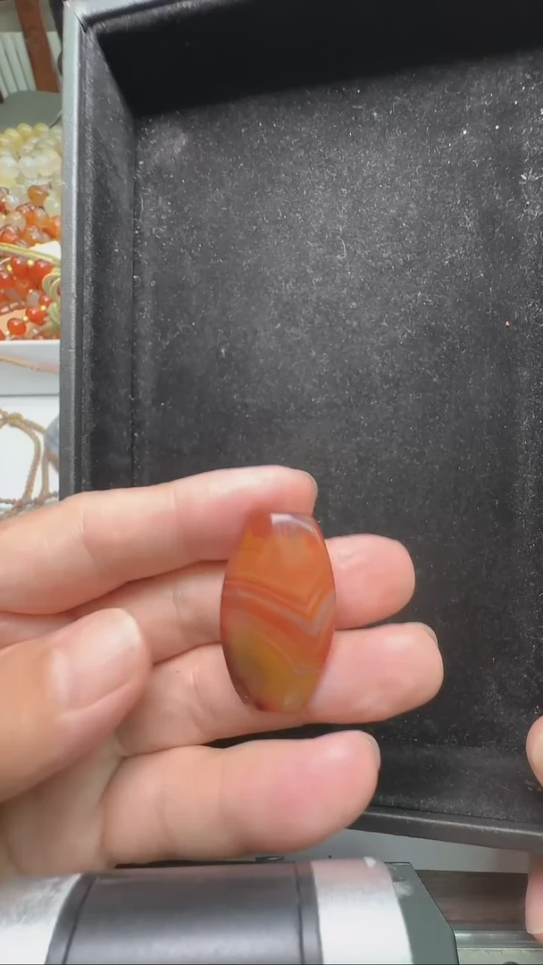 南红玛瑙未镶嵌颈饰南红板珠36*22*10mm