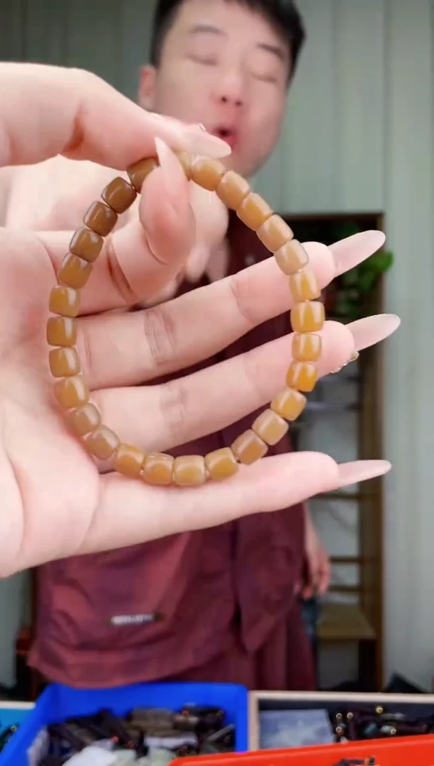 和田玉未镶嵌挂件拍一发一，多样性发货