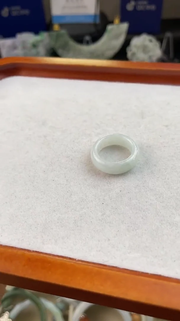 未镶嵌手链翡翠?****子手工定制默认微瑕主播介绍为准