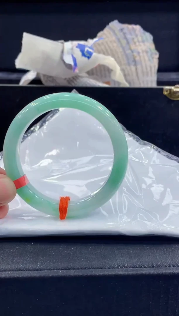 未镶嵌手镯翡翠翡翠手镯