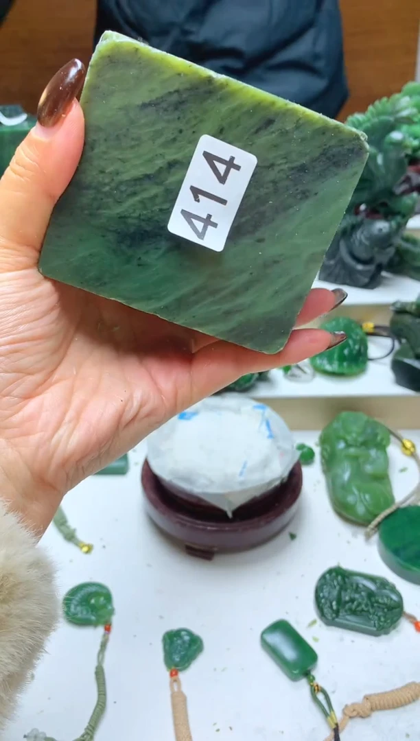 未镶嵌和田玉摆件1