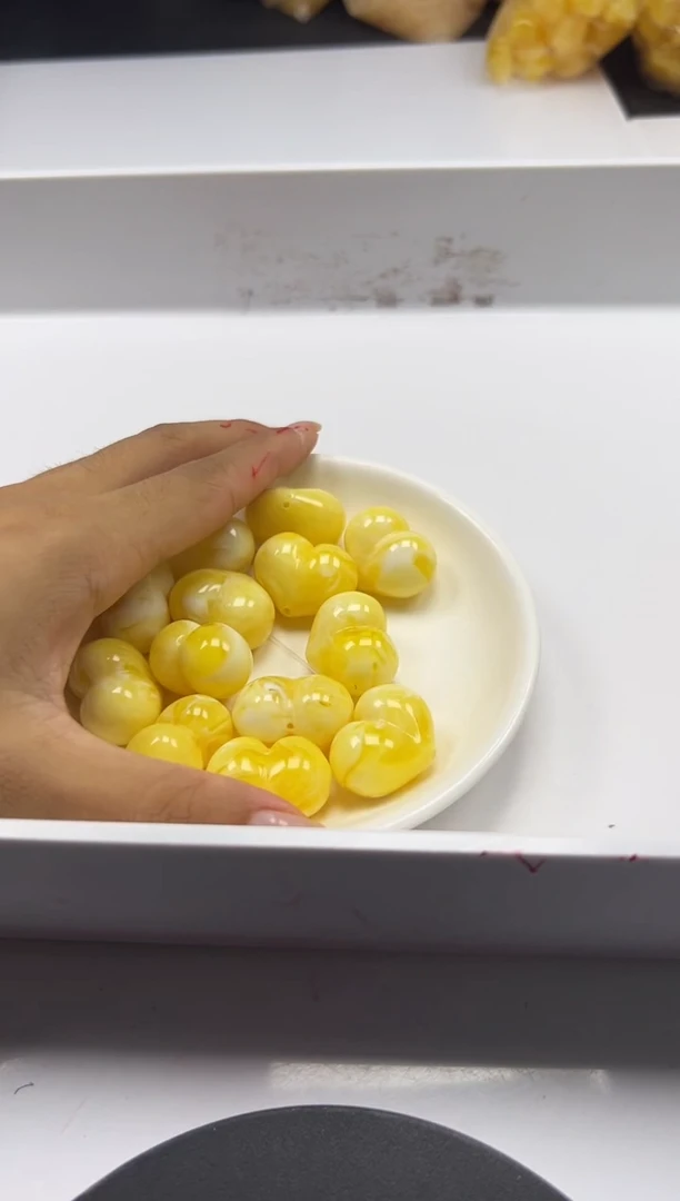 蜜蜡颈饰未镶嵌w3087蜜蜡屁桃*1个