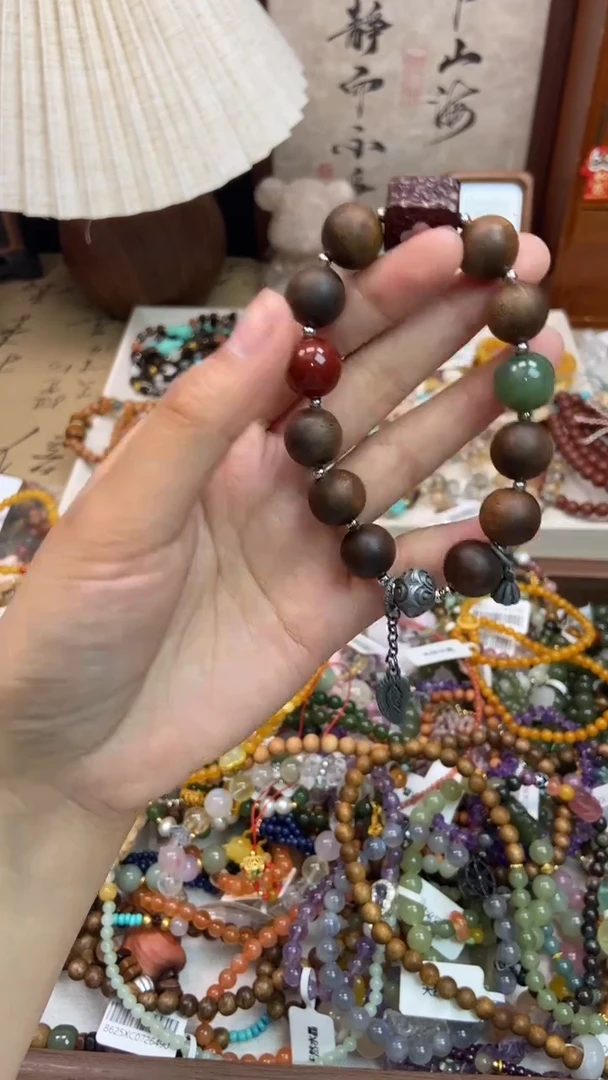 未镶嵌檀香木手串397