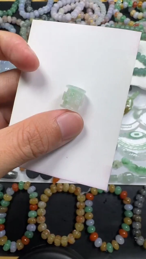 翡翠未镶嵌颈饰【闪购商品】 天然翡翠